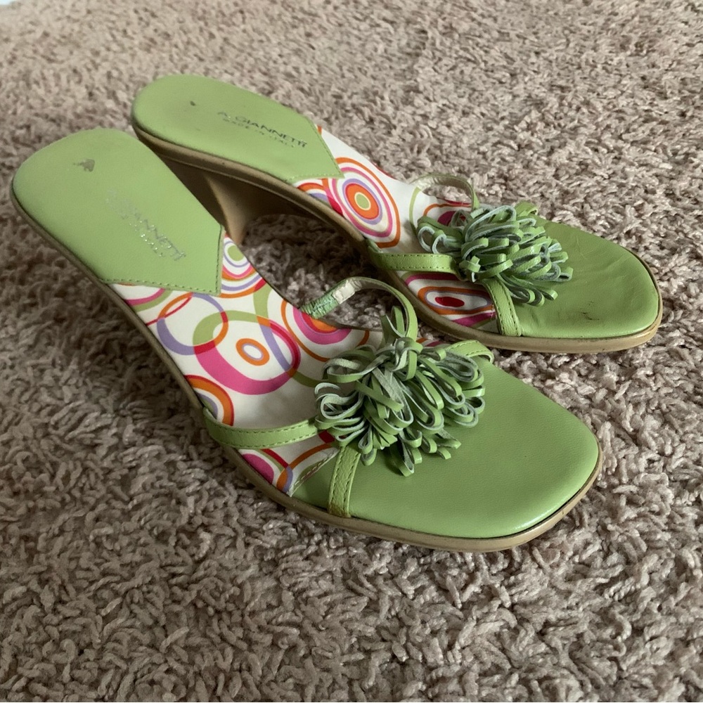 size 6.5/7 - a. giannetti - soft green y2k 90s 70s pom pom heels/sandals